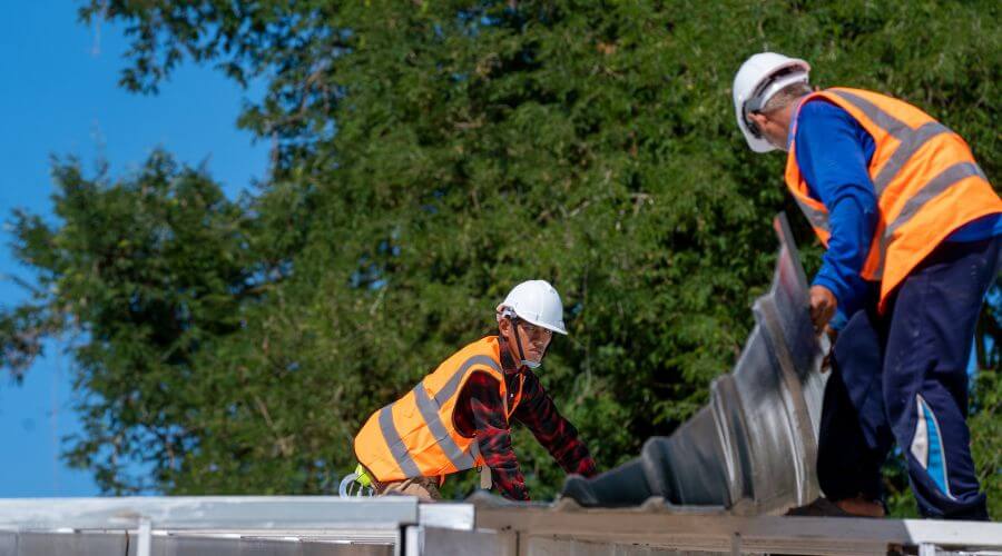 Professional Flat Roofing Installation in Johnstown, OH